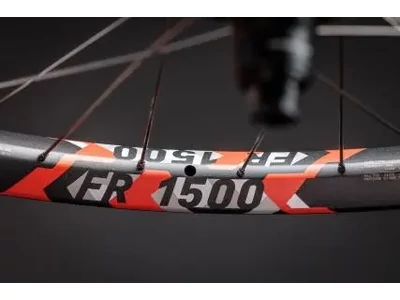Abroncs DT Swiss FR 1500 (FR541)  29' 28h fekete 30mm